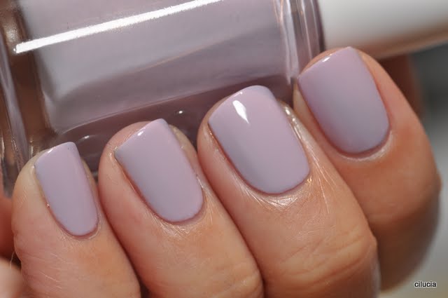 Sơn móng tay Essie St.Lucia Lilac 279