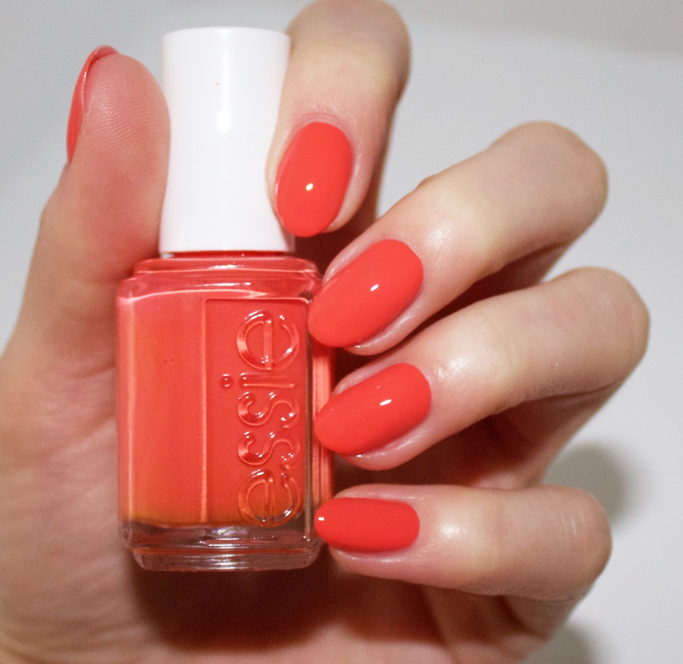 Sơn móng tay Essie Sunshine State Of Mind 966