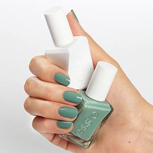 Sơn móng tay Essie Gel Couture #0170 Beauty Nap